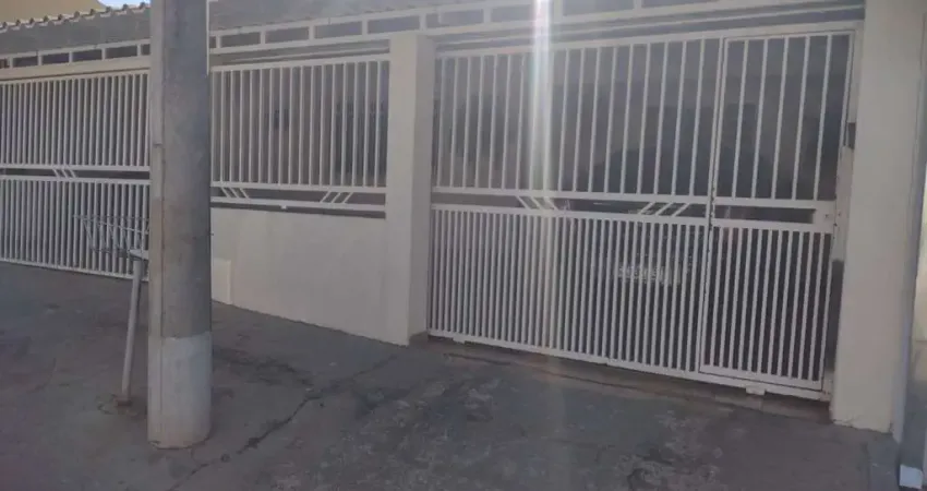 Imperdível oportunidade: Casa à venda em Sumaré-SP, Parque Residencial Casarão, 3 quartos, 1 suíte, 2 salas, 2 vagas, 162m²