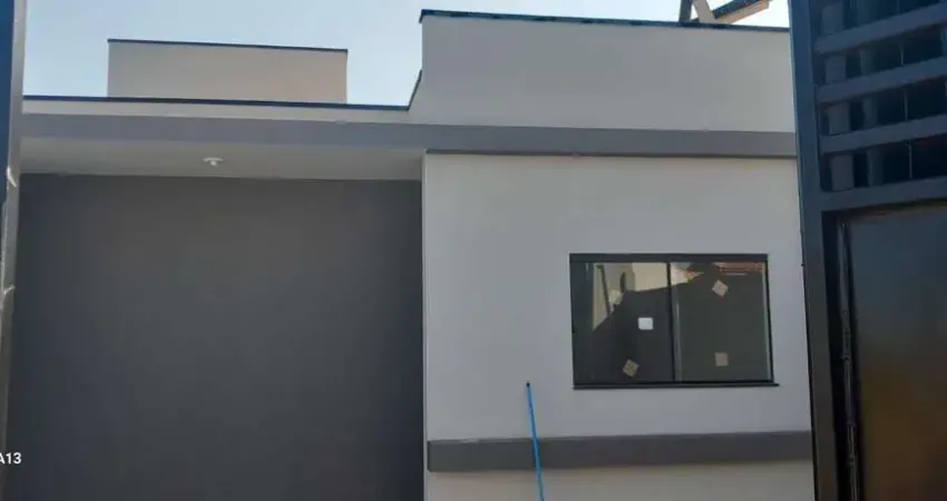 Casa à venda em Hortolândia-SP, Jardim Estrela: 2 quartos, 1 suíte, 1 sala, 2 banheiros, 1 vaga de garagem, 70m². Imperdível!