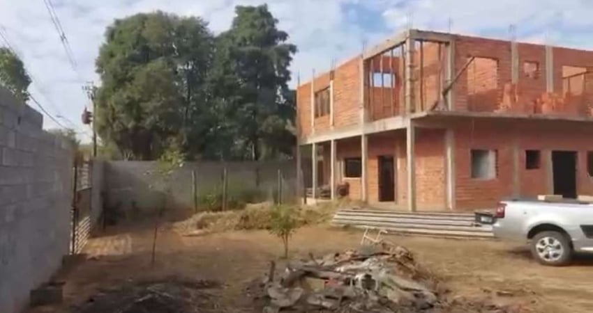Chácara 609m2 Sobrado 272m2 3 Dorms 1 Suíte, Sala, Cozinha, Banheiro, Todo Murado, Poço Artesiano,