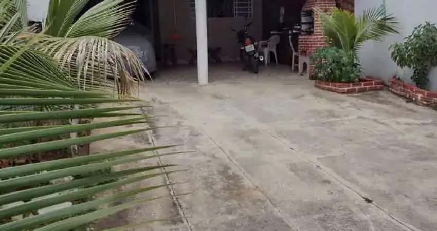 Casa Sobrado 120m2 3 quartos 2 banheiros Cozinha, sala, lavanderia Sacada, Lote 6,5  por 23,5 ao todo 150m2 Aceita terreno no valor de até 165 mil