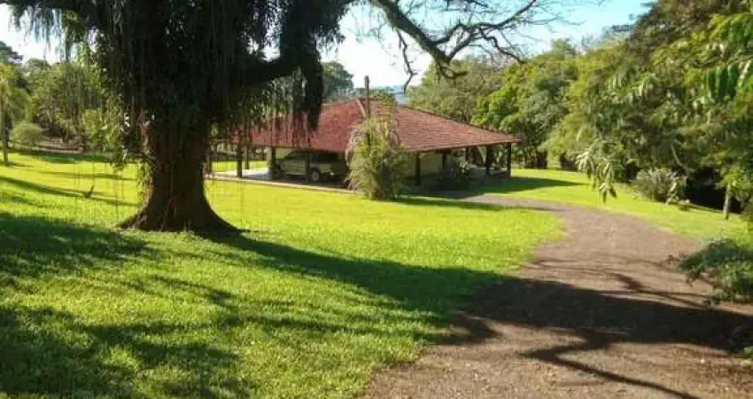 Fazenda Ortigueira 150 Alqueires, 90 pasto,10 Soja,1 Sede,1 Casa Caseiro,1 Mangueira gado de corte,1 Mangueira Leite,22 Tanques,1 Pedreira Basalto