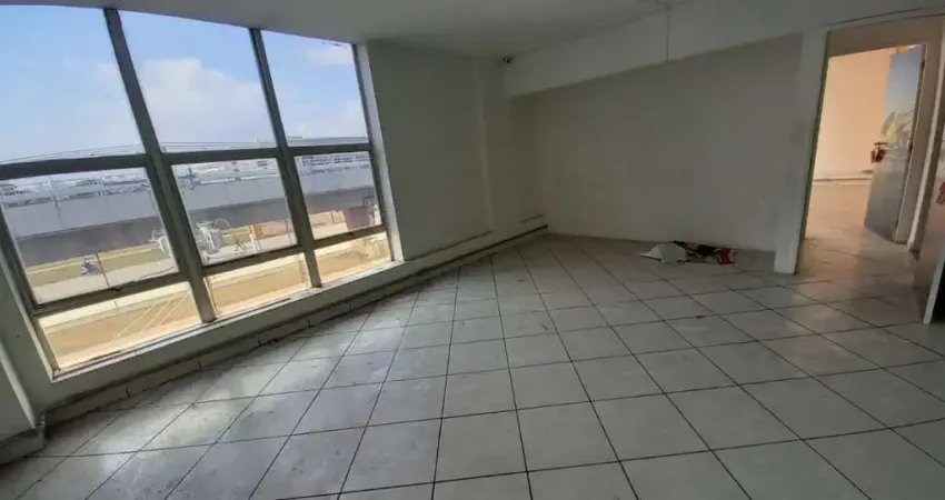 Predio Comercial 2400m2, 4 Andares, 16 Salas, 8 Banheiros, 25 Vagas de Garagem, Ótima Localização, Proximo ao Metro