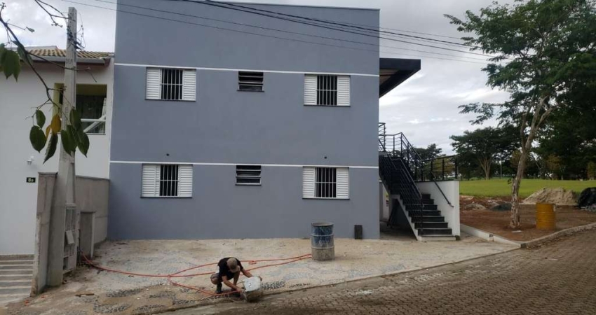 Apto 50m2 2 Dorms, Sala, Cozinha Americana, Banheiro, Lavanderia, Mobiliado, Preparação para Ar Cond, Box c/Chuveiro