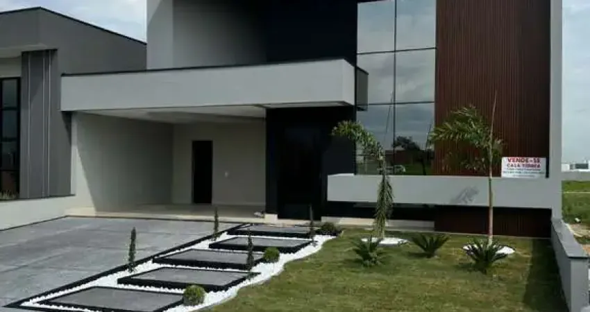 Luxuosa Casa em Condomínio à Venda em Indaiatuba-SP  Jardim Res. Dona Maria Candida  3 Quartos, 1 Suíte, 2 Salas, 3 Banheiros, 4 Vagas, 200m².