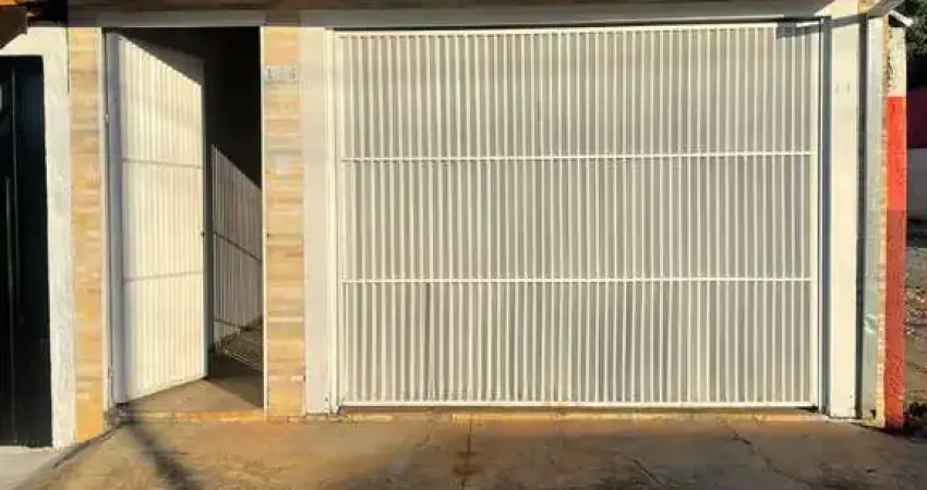 Imperdível! Casa à venda em Tatuí-SP, Jd. Santa Rita de Cássia: 2 quartos, 1 suíte, 1 sala, 2 banheiros, 2 vagas, 70m².