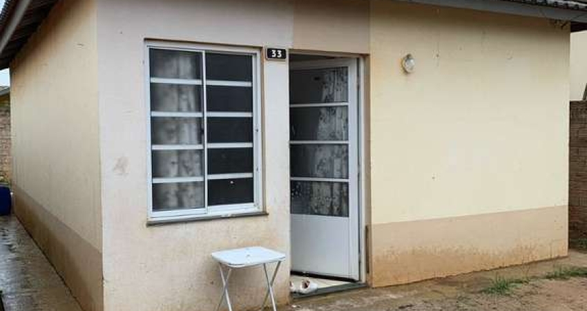 Imperdível! Casa à venda em Tatuí-SP, Residencial Vida Nova, 2 quartos, 1 sala, 1 banheiro, 1 vaga de garagem, 46m²!