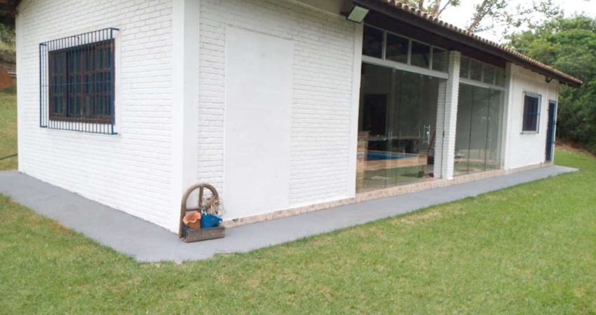 Chácara à venda em Pilar do Sul-SP, bairro Zona Rural: 2 quartos, 1 sala, 1 banheiro, 3 vagas de garagem, 90m².
