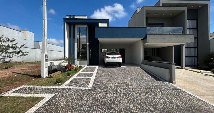 Casa de alto padrão em condomínio na Vila Monte Alegre, Paulínia-SP: 3 quartos, 1 suíte, 3 salas, 3 banheiros, 4 vagas, 145m².