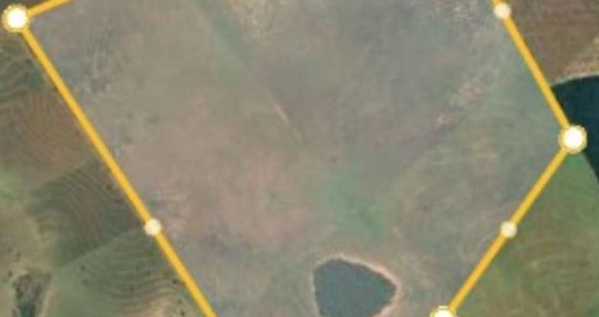 EXCELENTE FAZENDA A VENDA EM CAMAPUÃ - MS   ÁREA TOTAL 334 HECTARES OU 138 ALQUEIRES PAULISTA   FORMADA EM PASTO   98% DE APROVEITAMENTO   TOPOGRAFIA PLANA  REGIÃO BOA DE CHUVA   POTENCIAL PARA SOJA E