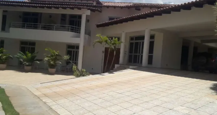Casa Parkway - Quadra 15  - Excelente casa na quadra 15 do Parkway. Com dois pavimentos, ótima localização, próxima ao aeroporto. - Duas cozinhas, uma principal e outra auxiliar (para eventos). - Suít