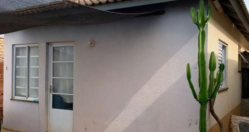 Imperdível! Casa à venda em Tatuí-SP, Residencial Vida Nova, 2 quartos, 1 sala, 1 banheiro, 2 vagas, 50m². Agende sua visita!