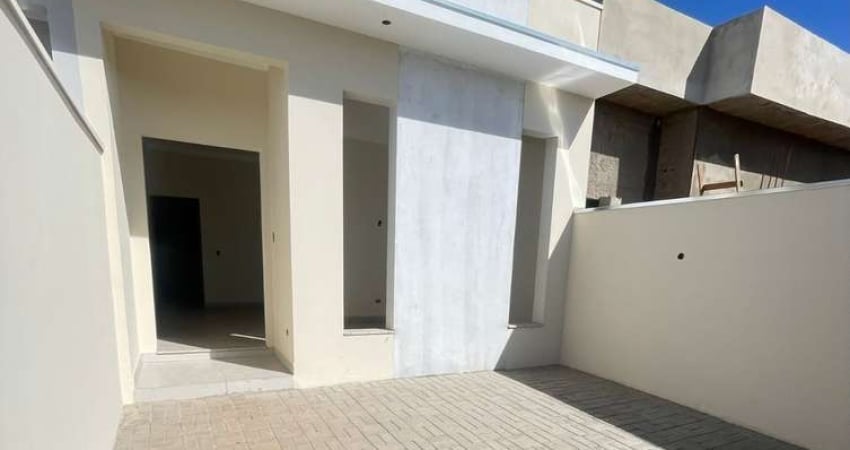 Casa à venda em Tatuí-SP, Residencial Astória: 2 quartos, sala, banheiro, 1 vaga de garagem, 60m² de área. Aproveite!