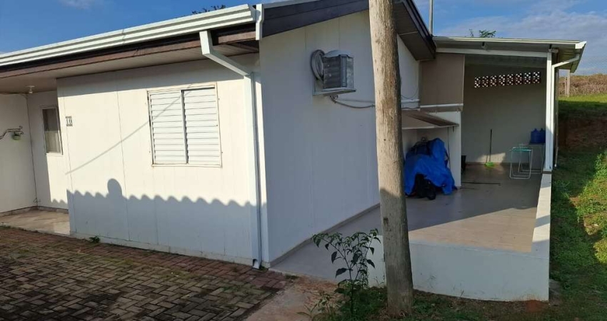 Casa em condomínio para locação em Sumaré-SP: 3 quartos, 1 suíte, 2 salas, 2 banheiros, 1 vaga de garagem, 100,00m².