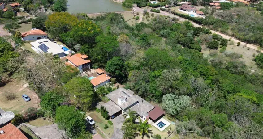 Casa em condomínio de luxo em valinhos-sp, bairro chácaras alpina: 3 quartos, 3 suítes, 3 salas, 3 banheiros, 4 vagas, 250m².
