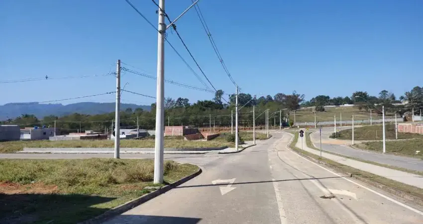 Vendo terreno comercial 218m², sendo 8,72 de frente por 25 de fundo quadra e, lote 2 aproveite essa oportunidade de adquirir seu lote comercial no mais novo bairro planejado na cidade de são josé dos