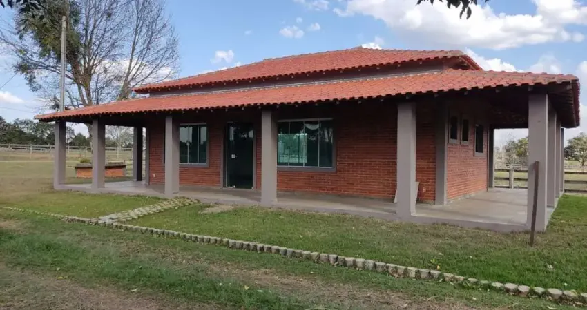 *excelente haras a venda em itapetininga-sp* ?? ? formação: haras e feno área total: 62,92 hectares ou 26 alqueires solo: misto hidrografia: nascentes, lago, poço artesiano c/ reservatório to