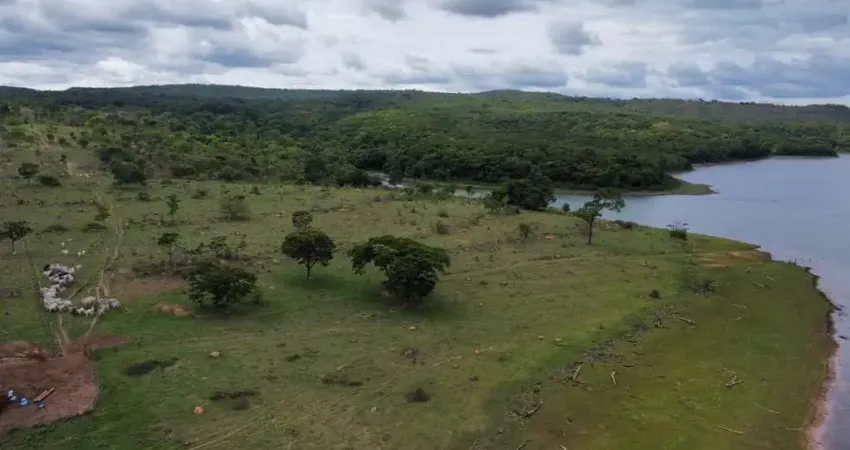9.25....alqueires disponível pra venda no município de luziania. goiás.  no lago corumba em luziania.  ideia pra condomínio de chácaras.....ou um clube risort  valor....6.500.000.00  18 km de asfalto 