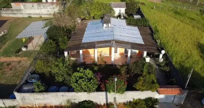 Chácara à venda em jacareí-sp, bairro chácaras santa maria, 4 quartos, 1 suíte, 2 salas, 2 banheiros, 3 vagas de garagem, 234m² de área.