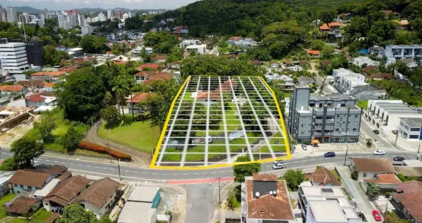 Terreno à venda na Rua Francisco Cristofoline, --, Glória, Joinville