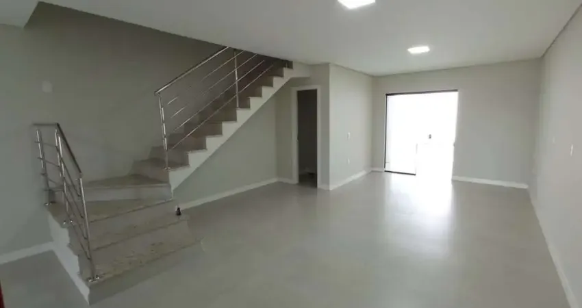 Sobrado para Venda em Joinville, Atiradores, 3 dormitórios, 3 suítes, 5 banheiros