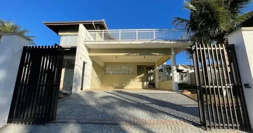 Casa para Venda em Joinville, Bom Retiro, 3 dormitórios, 1 suíte, 3 banheiros, 2 vagas