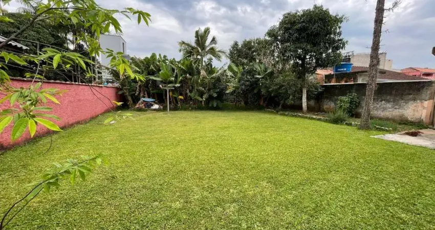 Terreno à venda no Jardim Iririú, Joinville 