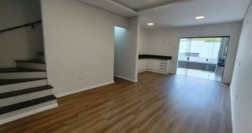 Sobrado para venda em joinville, bom retiro, 3 dormitórios, 1 suíte, 1 banheiro, 4 vagas