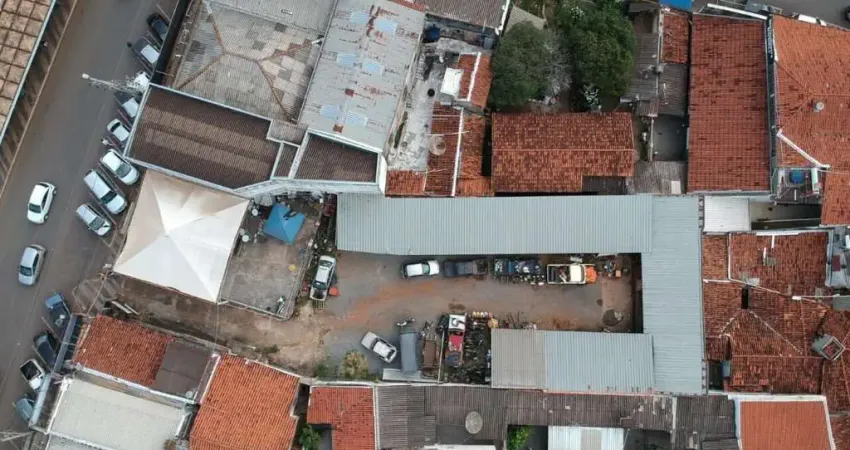 Terreno Comercial à Venda no Centro de Patos de Minas – 947m² em Área Nobre