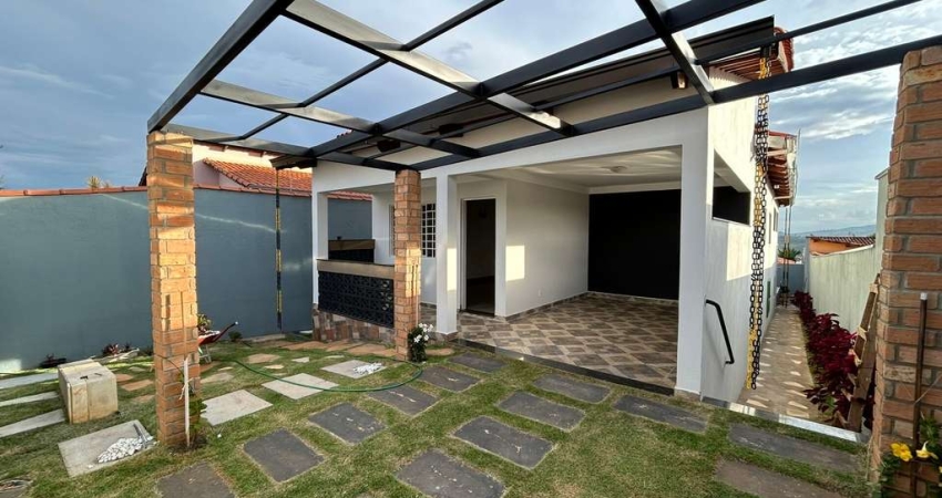 Casa à Venda no Bairro Nossa Senhora de Fátima – 222m², 3 Quartos, Suíte e Área Gourmet | Patos de Minas