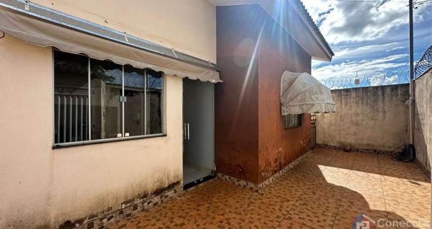 Casa à Venda no Jardim Panorâmico – 2 Quartos e 2 Vagas em Patos de Minas