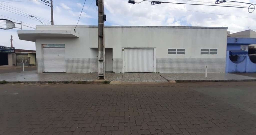 Casa à Venda no Cristo Redentor – 3 Quartos, 2 Lojas Comerciais e 2 Vagas