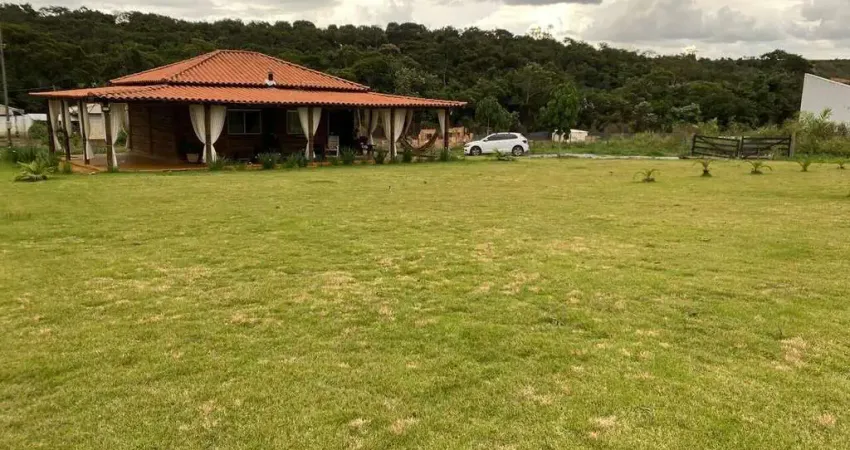 Chácara à Venda em Patos de Minas – 4.239m² com Casa e Pomar