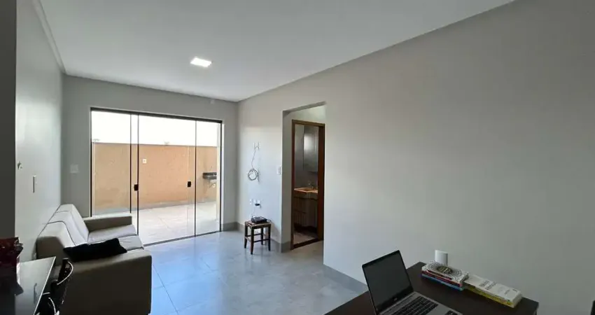 Apartamento à Venda no Eldorado – 2 Quartos, Área Externa e Churrasqueira