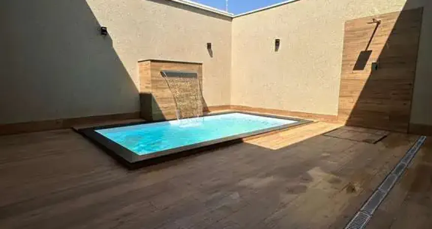 Casa Alto Padrão à Venda no Bairro Campos Elíseos – 3 Quartos com Piscina em Patos de Minas  