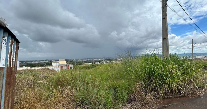 Terreno à Venda no Afonso Queiroz | 231m² em Patos de Minas-MG
