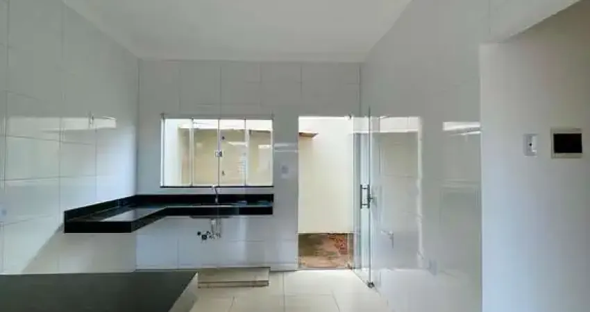 Casa à Venda no Bairro Barreiro em Patos de Minas – 2 Quartos, Ótimo Preço!