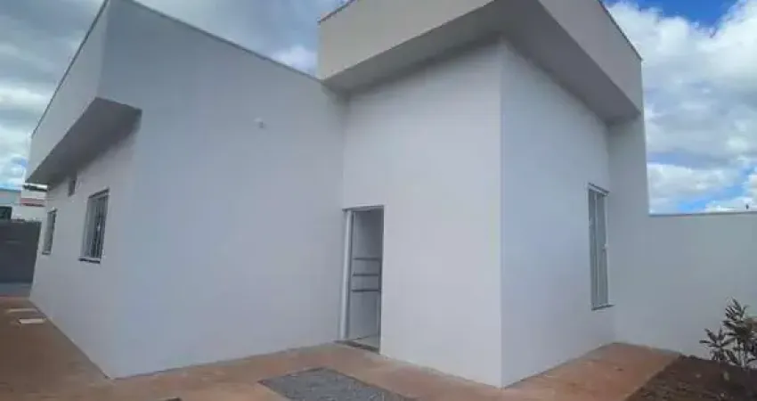 Casa no Jardim Europa, Patos de Minas: R$ 320 Mil e Financiamento Facilitado