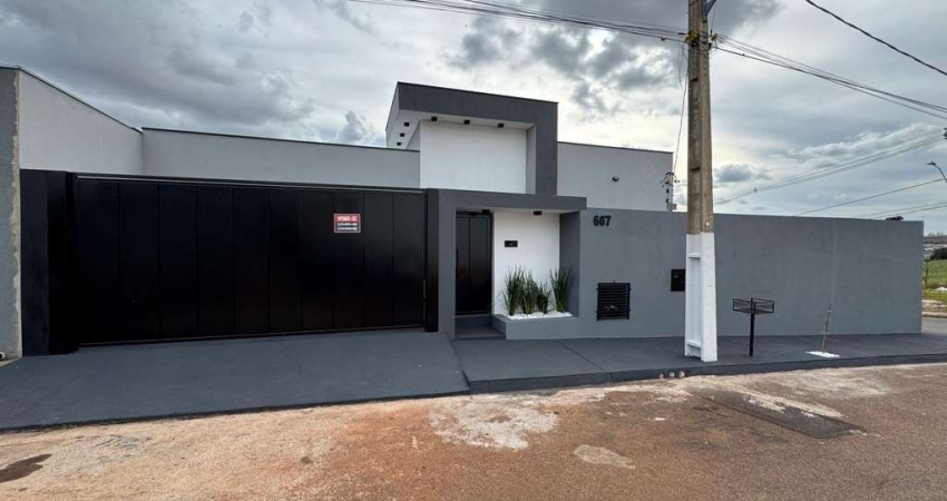 Casa à Venda no Afonso Queiroz em Patos de Minas – 3 Quartos, Suíte, Churrasqueira e Mais