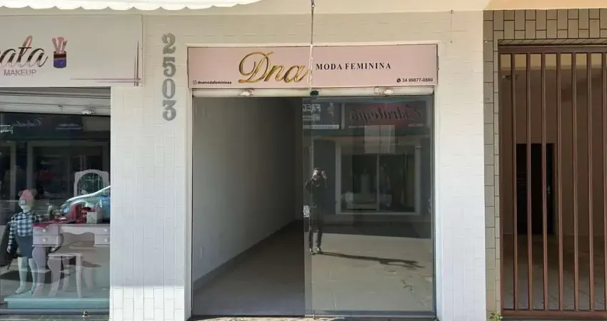 Casa comercial para alugar no Cristo Redentor, Patos de Minas 