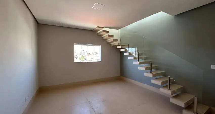 Cobertura duplex para aluguel no bairro sobradinho – patos de minas | 3 quartos, suíte e área externa