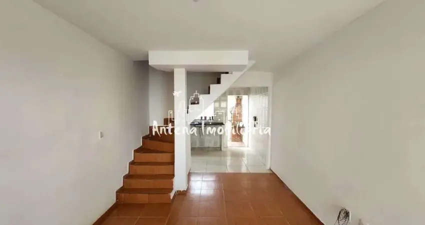 Casa de Condomínio Fechado no Pq. Dourado - Cód.: 10337.