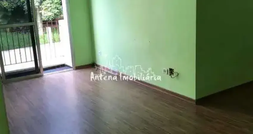 Apartamento com 02 dormitórios em Vila Solar - Cód.: 12433.