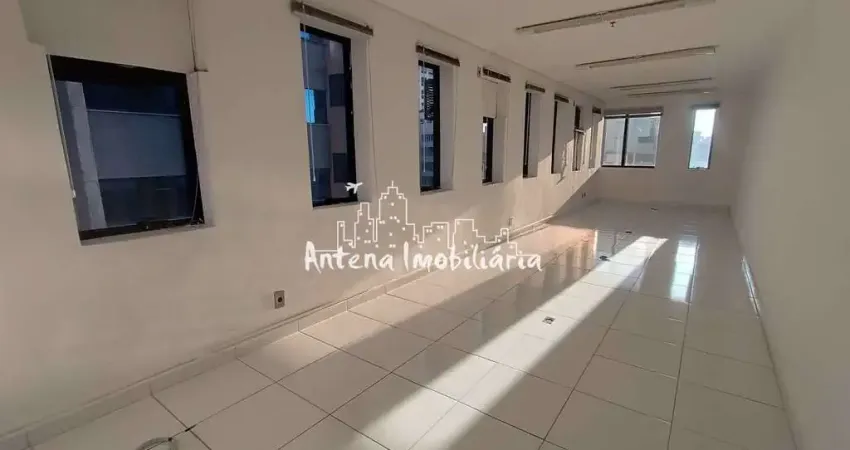 Sala comercial para alugar na Rua Doutor Albuquerque Lins, Santa Cecília, São Paulo