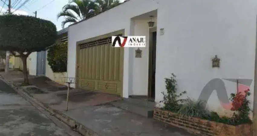 Casa Térrea Padrão (rua) Engenheiro Carlos de Lacerda Chaves, Ribeirão Preto - SP