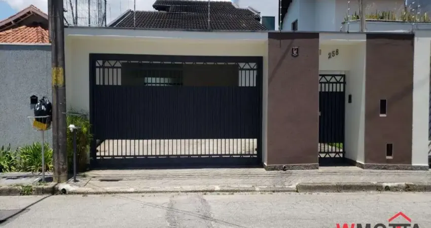 Imperdível oportunidade: Casa para venda em Mogi das Cruzes-SP, Vila Oliveira. 3 quartos, 1 suíte, 3 salas, 3 banheiros, 5 vagas de garagem, 294,45 m².