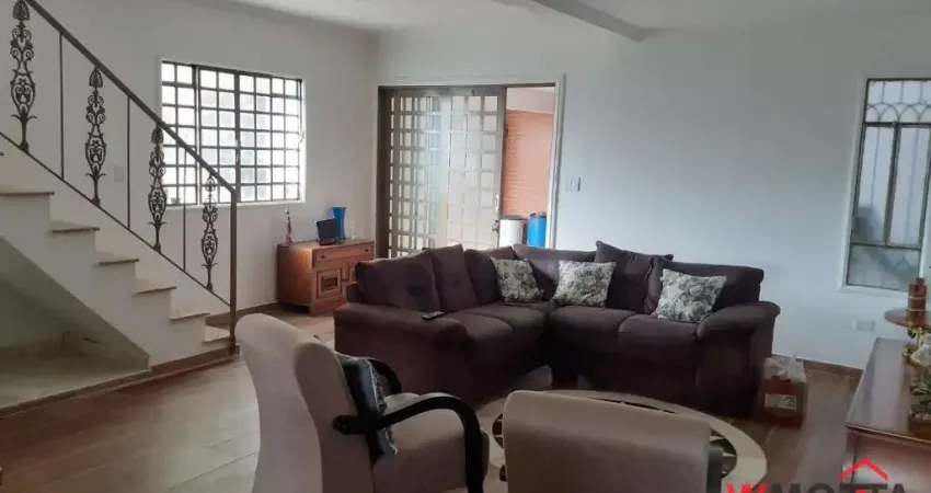 Imperdível oportunidade: Casa à venda em Mogi das Cruzes-SP, Vila Cecília, 4 quartos, 1 suíte, 3 salas, 3 banheiros, 3 vagas, 300m².