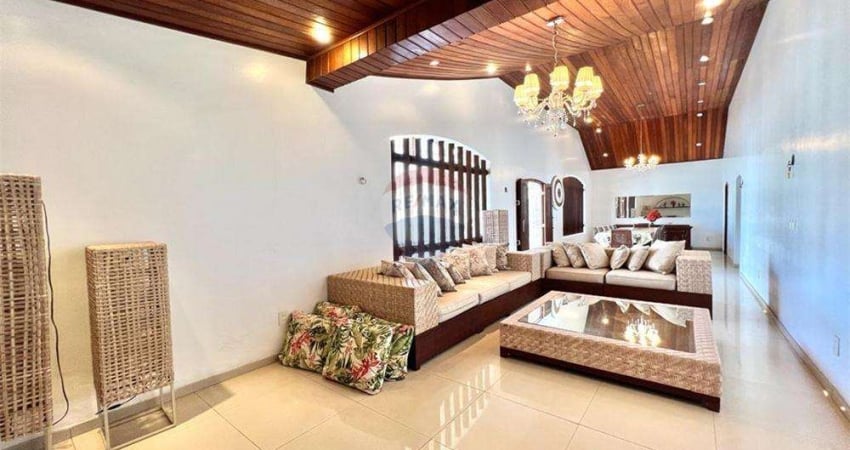 Casa em Salinas 25m x 60m  - 7 Quartos - Centro/Salinópolis
