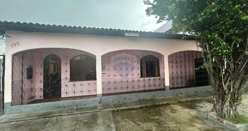 Casa com 3 quartos à venda no Jurunas, Belém 