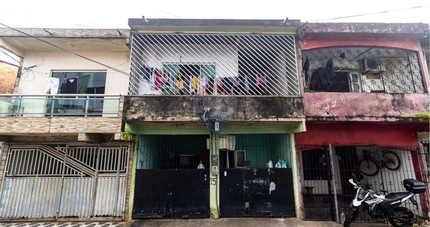 Casa Ampla com 2 Pavimentos e Churrasqueira – Oportunidade em Maracangalha