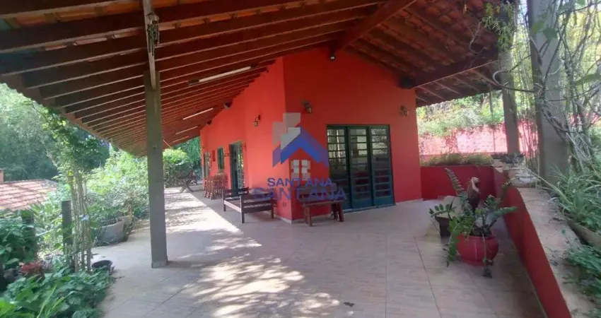 Casa de 275m² dentro de  área arborizada de 15mil m² no chácaras cataguá em taubaté/sp